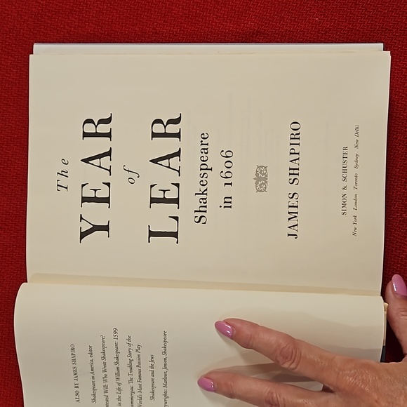 The Year of Lear by James Shapiro Shakespeare in 1606 book 2015 HC - Picture 5 of 8